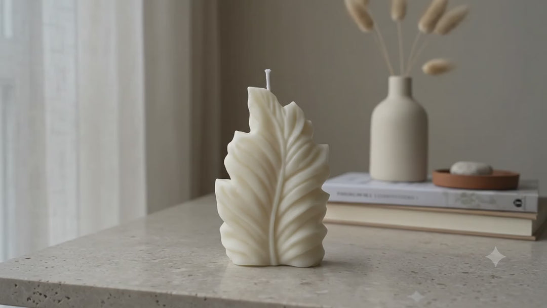 Minimalist Feather Sculpture Candle – Hand-Poured Soy Wax | 10 Scents