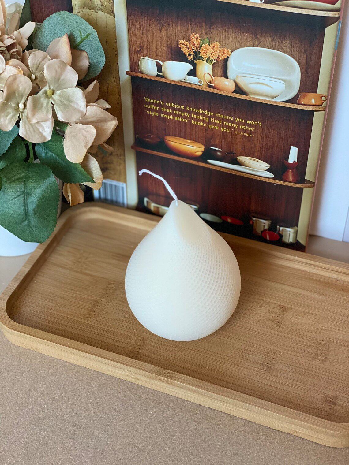 Handmade Teardrop Candle – Elegant Design for Your Space