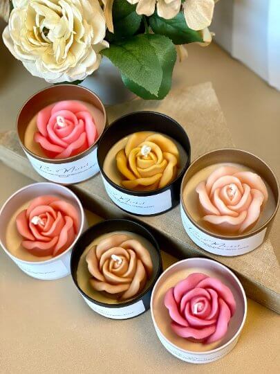 Flower-topped scented candle
