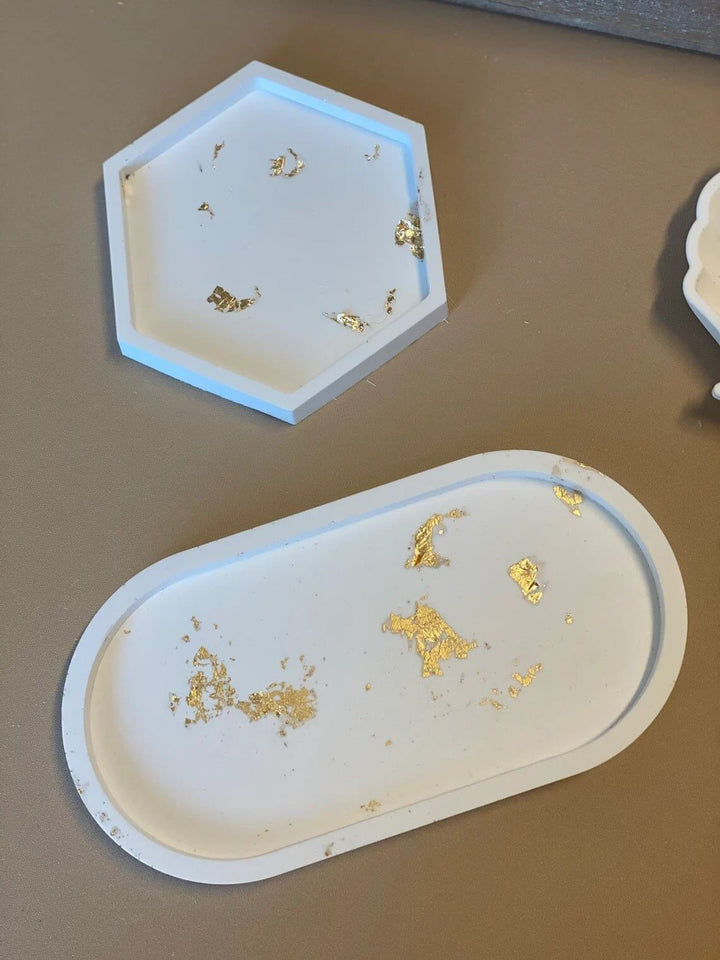 Jesmonite Tray – Handcrafted with Precision for Stylish Spaces