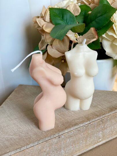Baby shower gift candle for expecting moms