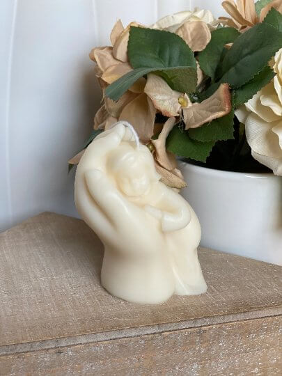 Decorative candle for moms