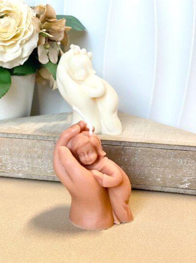 Scented candle for mothers