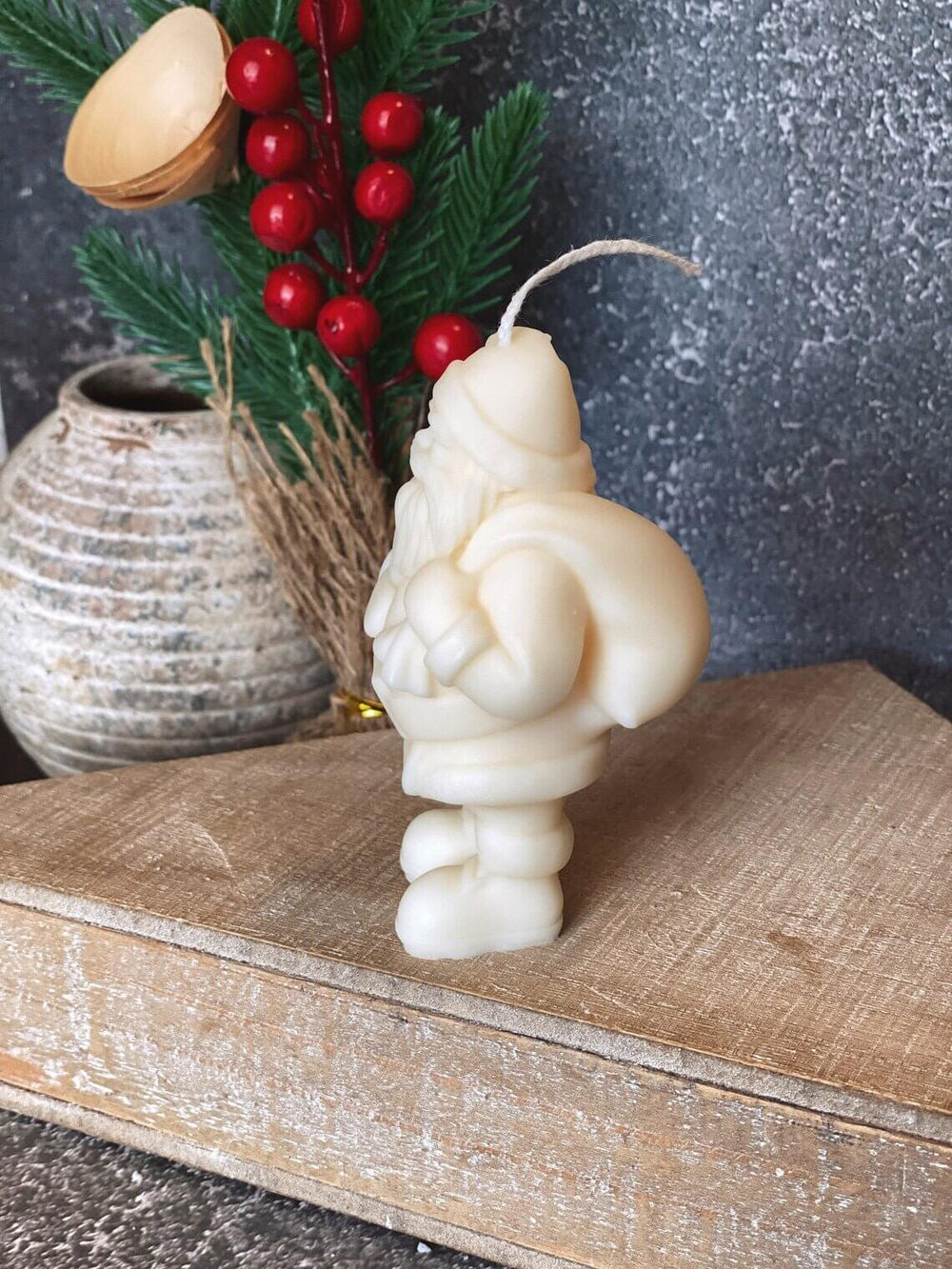 Handcrafted Santa Candle – Ideal for Holiday Gifting