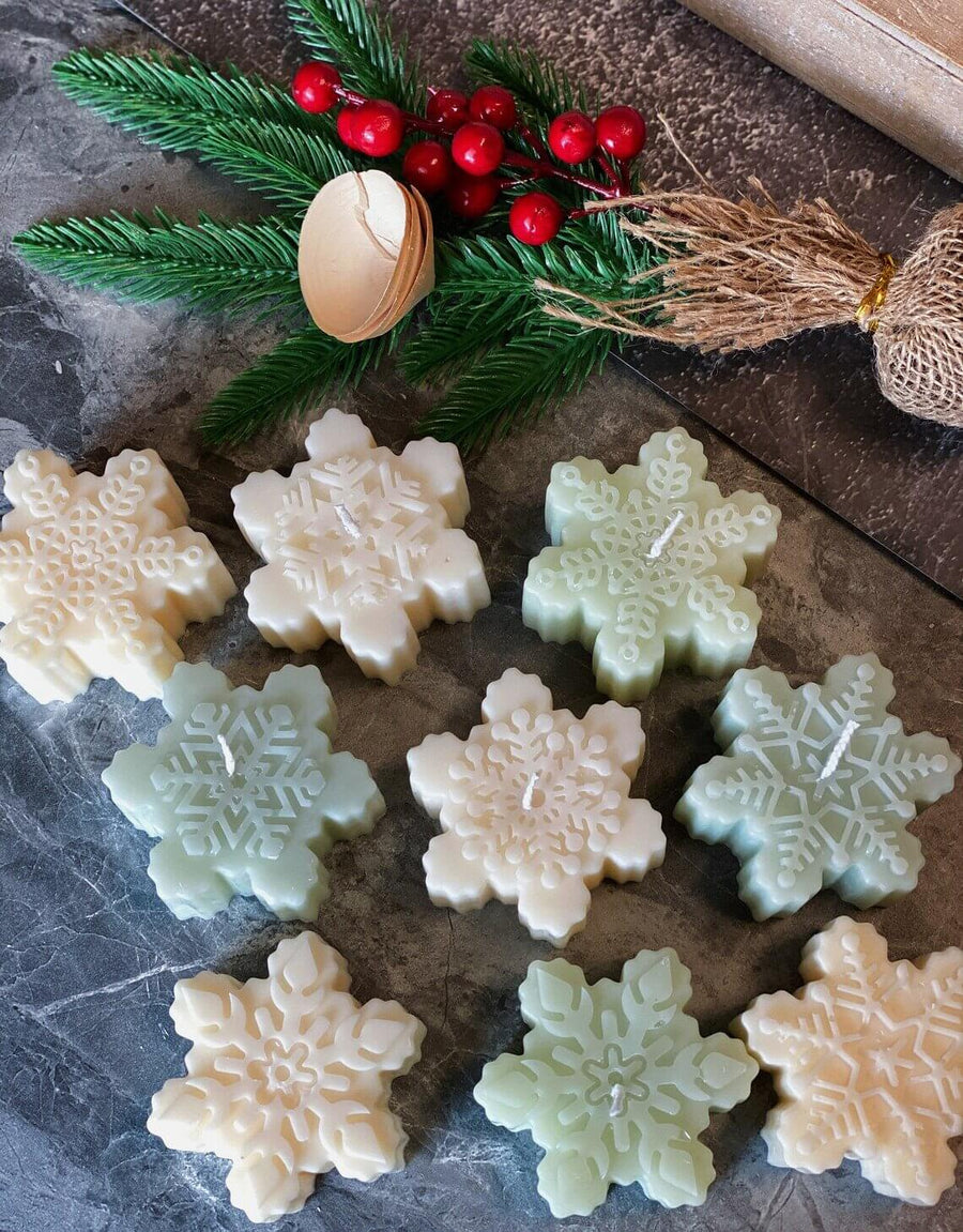 Snowflakes Handmade Soy Wax Candle – Christmas Decor