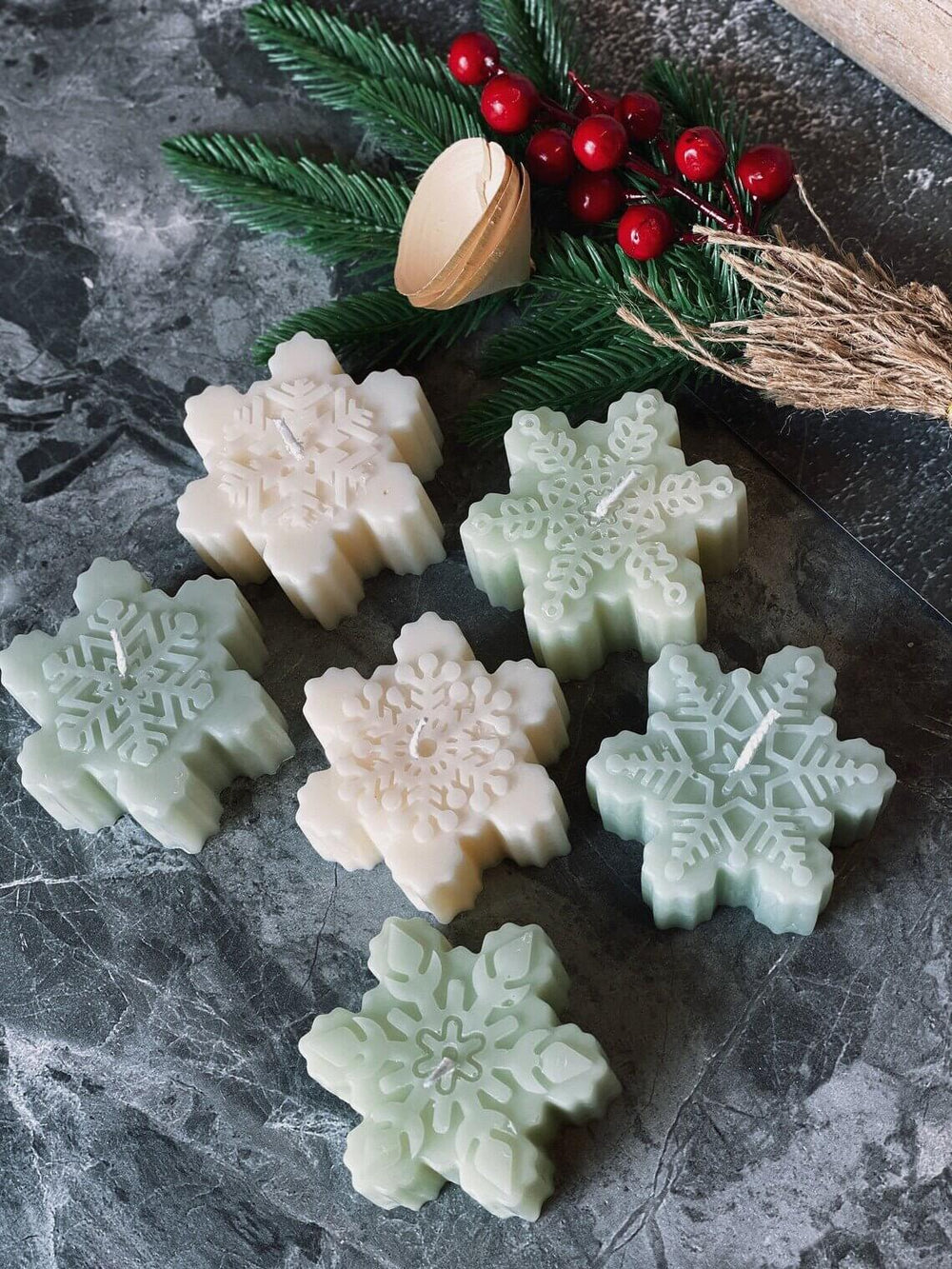 Handmade Snowflakes Candle – Perfect Holiday Gift Idea